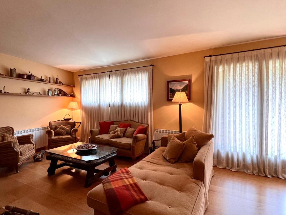 Apartament De La Vall Ferrera - L'Amfitriona Areu Esterno foto