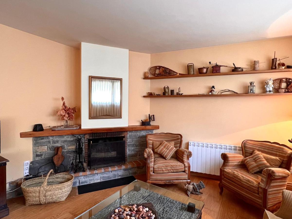 Apartament De La Vall Ferrera - L'Amfitriona Areu Esterno foto